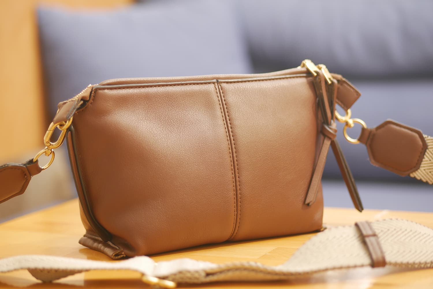 Leather handbag